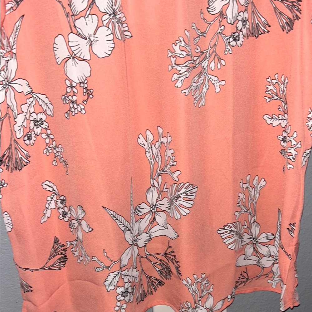 Liz Claiborne Pink Flutter Sleeve Ruffled Blouse - Picture 5 of 9